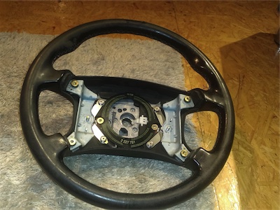 VOLANT BMW E36